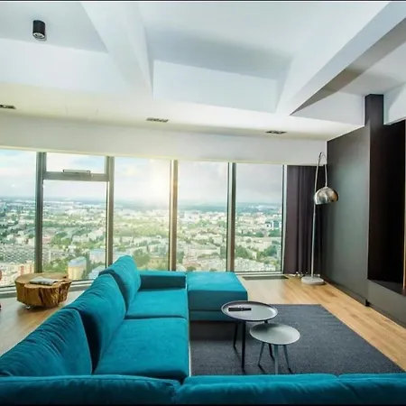 Hanza Tower Club Spa & Sauna & Jacuzzi & Pool アパート
