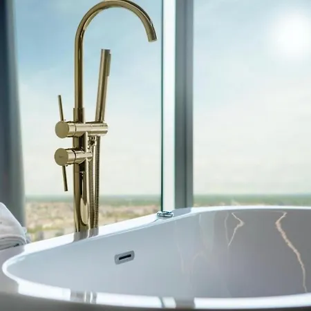 Hanza Tower Club Spa & Sauna & Jacuzzi & Pool シュチェチン