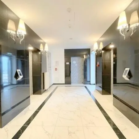 Hanza Tower Club Spa & Sauna & Jacuzzi & Pool アパート シュチェチン